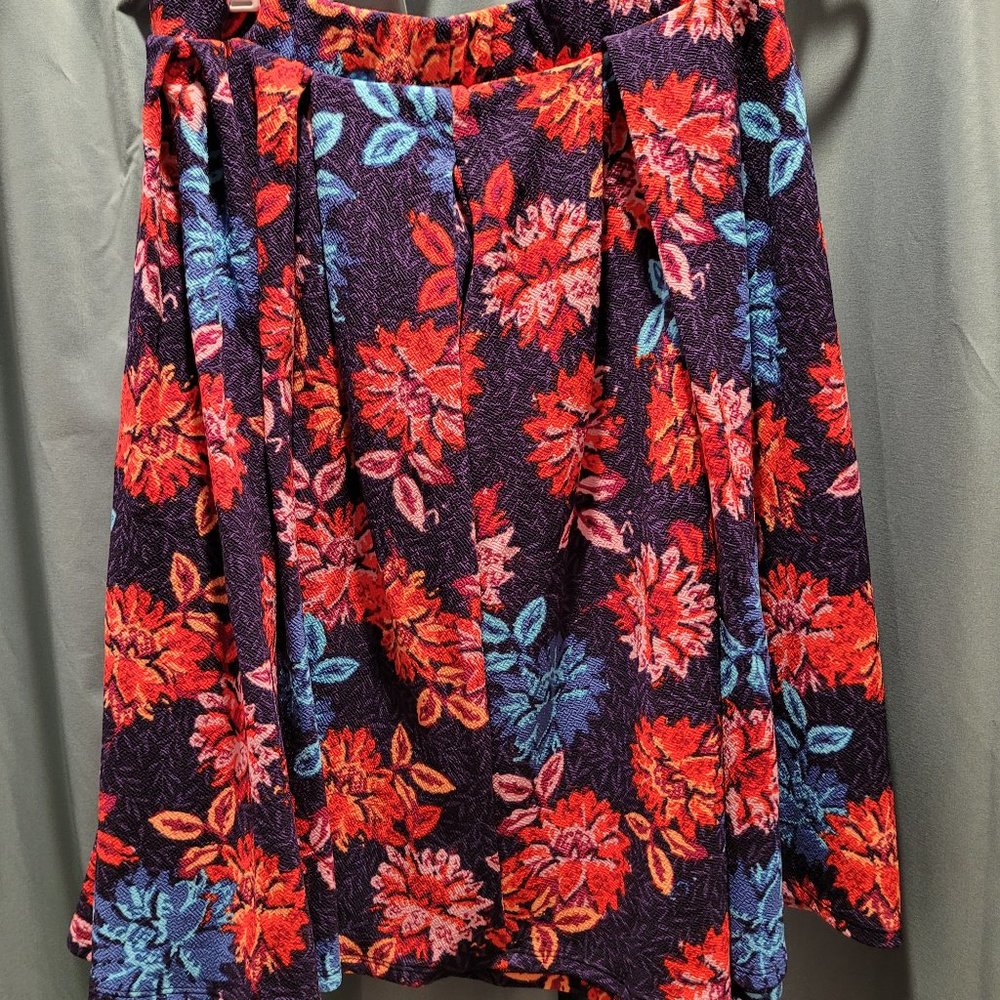 LuLaRoe Madison Skirt Large L Navy Floral A Line Knee Length
